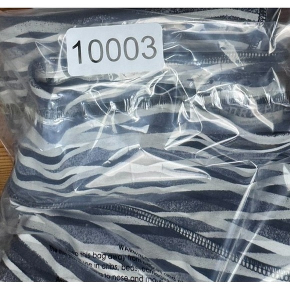 Nike Dri-Fit Capri Leggings Women's Medium Black White Zebra Print Stretch Gym - Picture 10 of 10